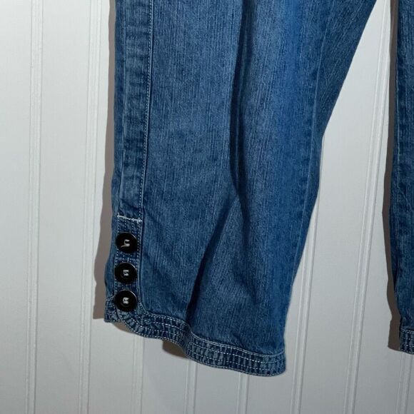 Chadwick’s Cropped Denim Jeans Women’s 12 Washed Blue Flat Front Button Details - Picture 5 of 9